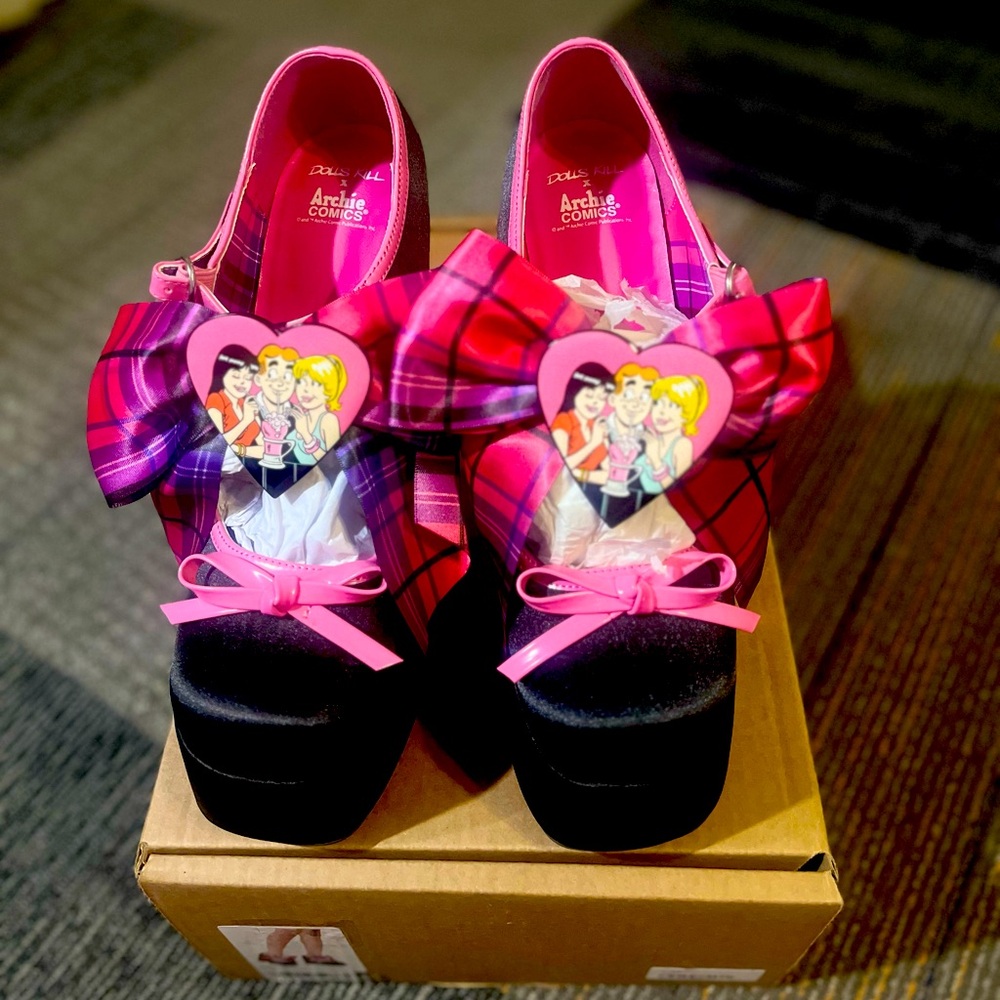 Dolls kill Archie comics pumps sz 11